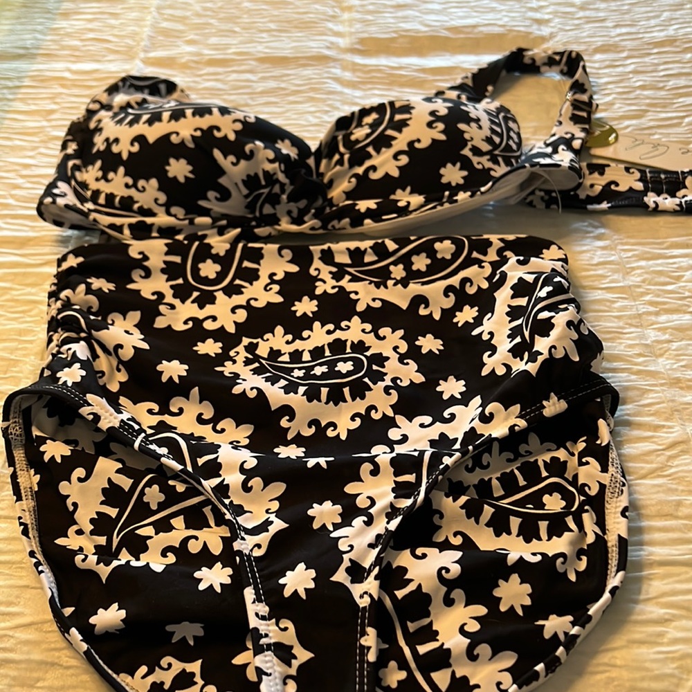 Anna. Cole Retro style bikini, brand new! Bigger top for fuller coverage